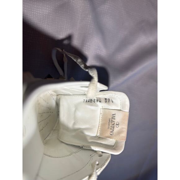 Valentino Garavani Untitled Rockstud Slide Sneakers White w/Gold Studs Sz 7-7.5 - Picture 12 of 14